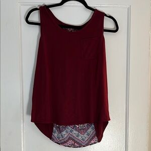 Sleeveless Burgundy Top with Patterned Hem